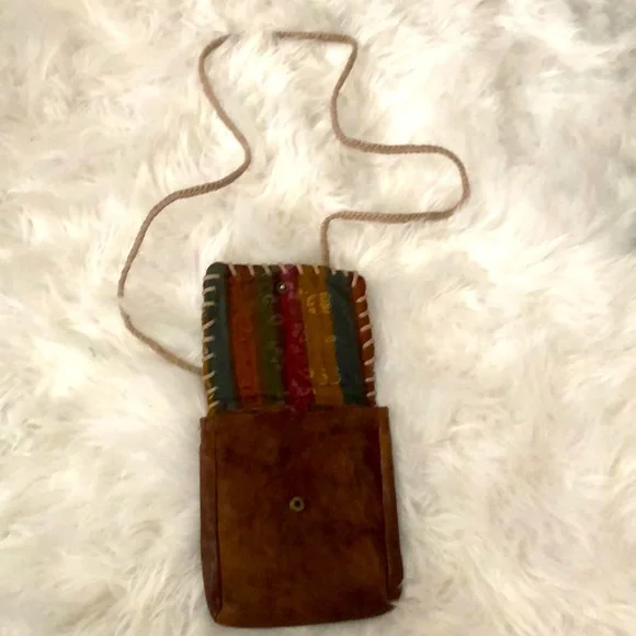 Brown leather crossbody - Picture 2 of 6